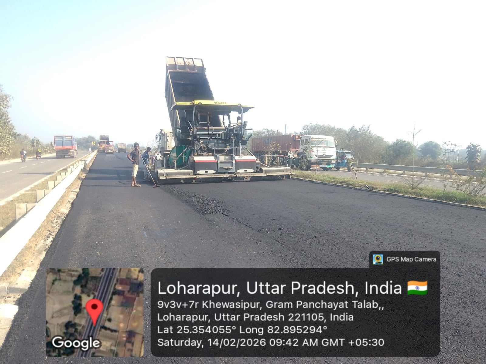 Road paving crew